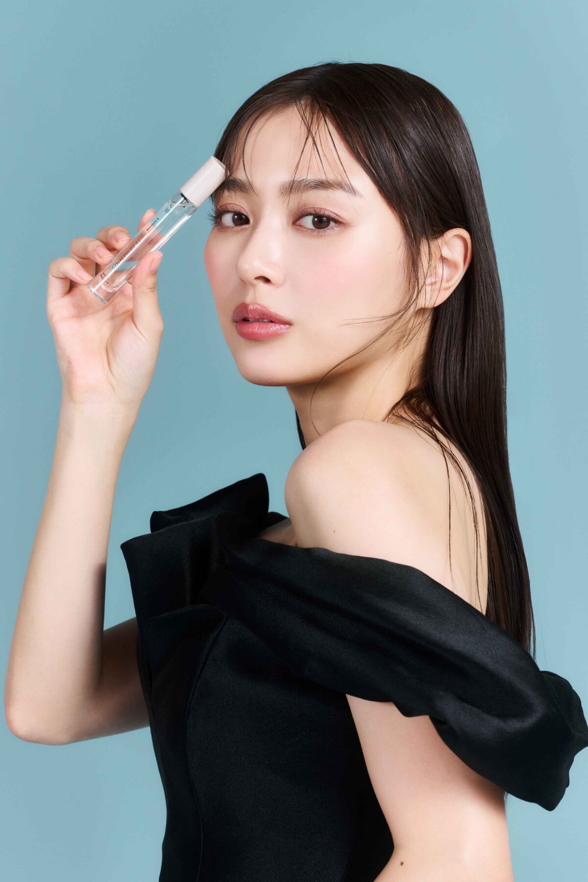 11/1 内田理央×シンピュルテ マインドフル フレグランス